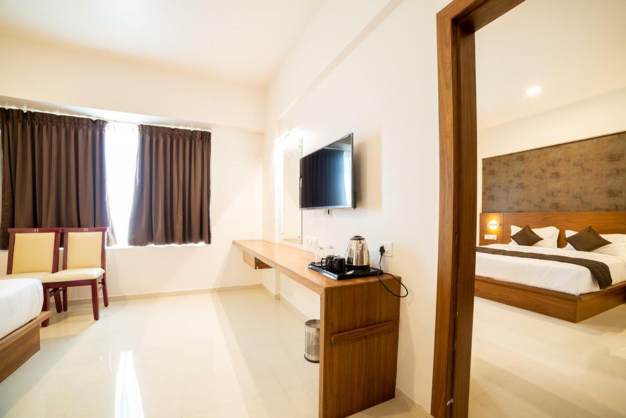 Heritage Inn Мисор Екстериор снимка