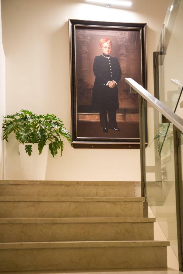 Heritage Inn Мисор Екстериор снимка